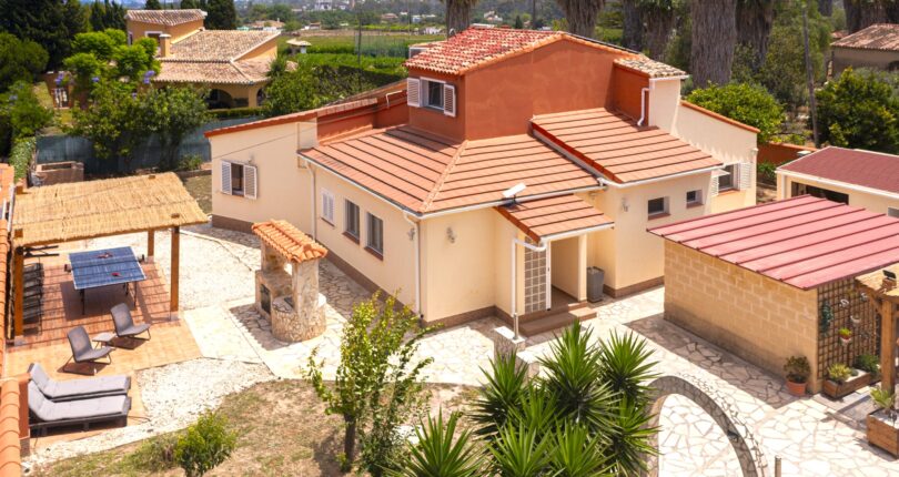 EXCLUSIVE! Charming Villa For Sale, La Xara, Denia